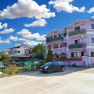 apartments-anka-1223.in-istria.net/